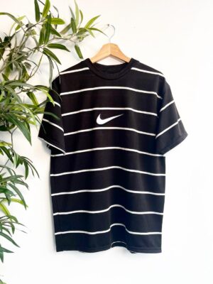 Nike Vintage 90's Tee.