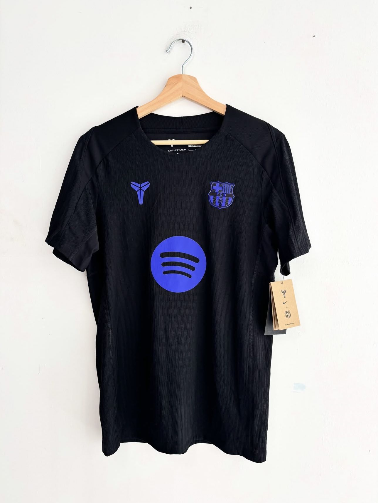 Nike x Kobe Bryant FC Barcelona Pre-Match 2025-26 Vintage Soccer Jersey Player Version NEW.