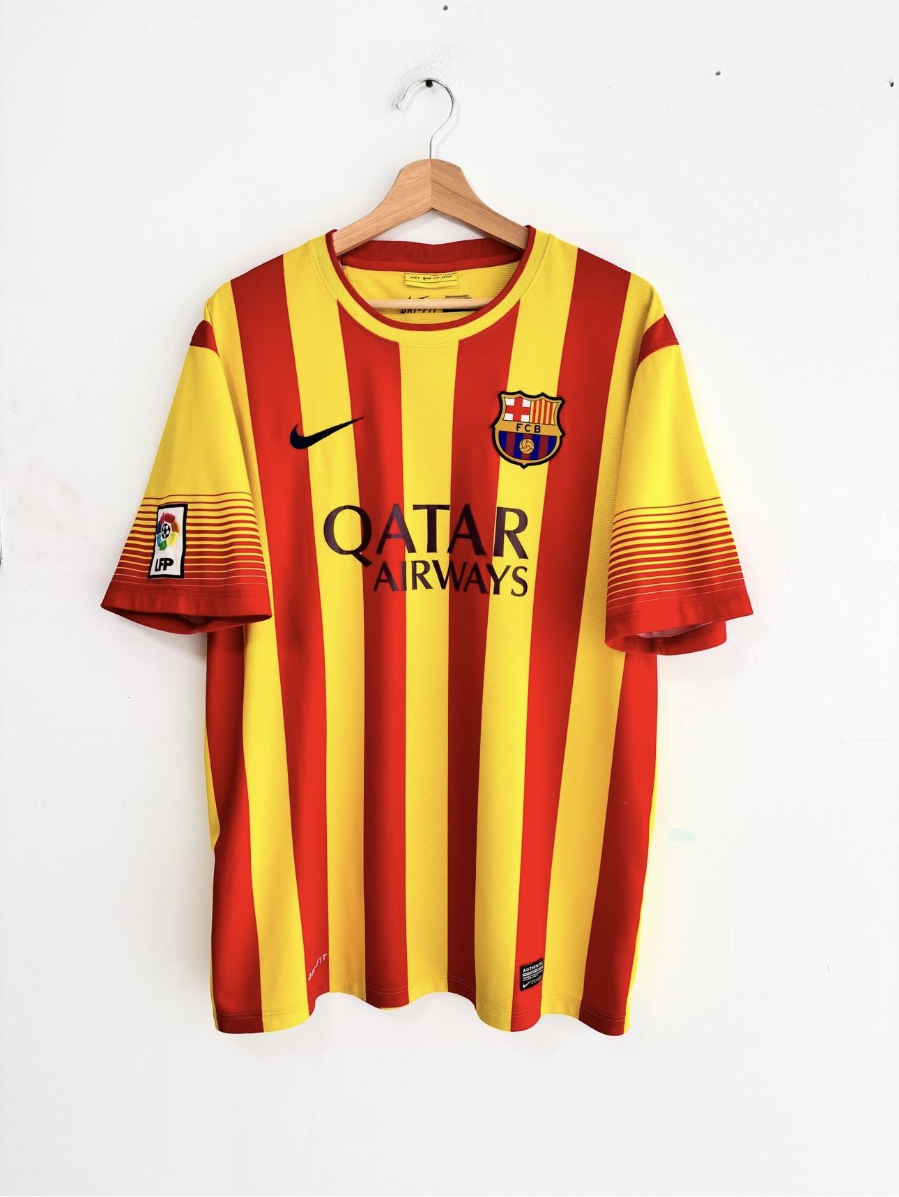 Nike FC Barcelona 2013-14 Vintage Away Soccer Jersey.